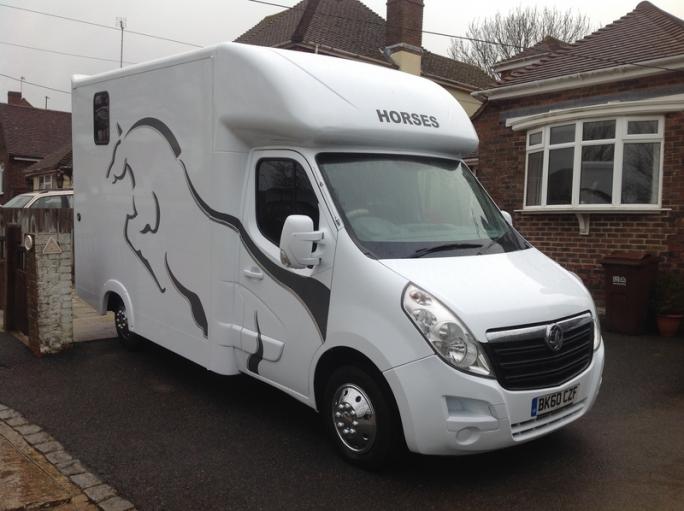 unique horseboxes vauxhall movano two horse